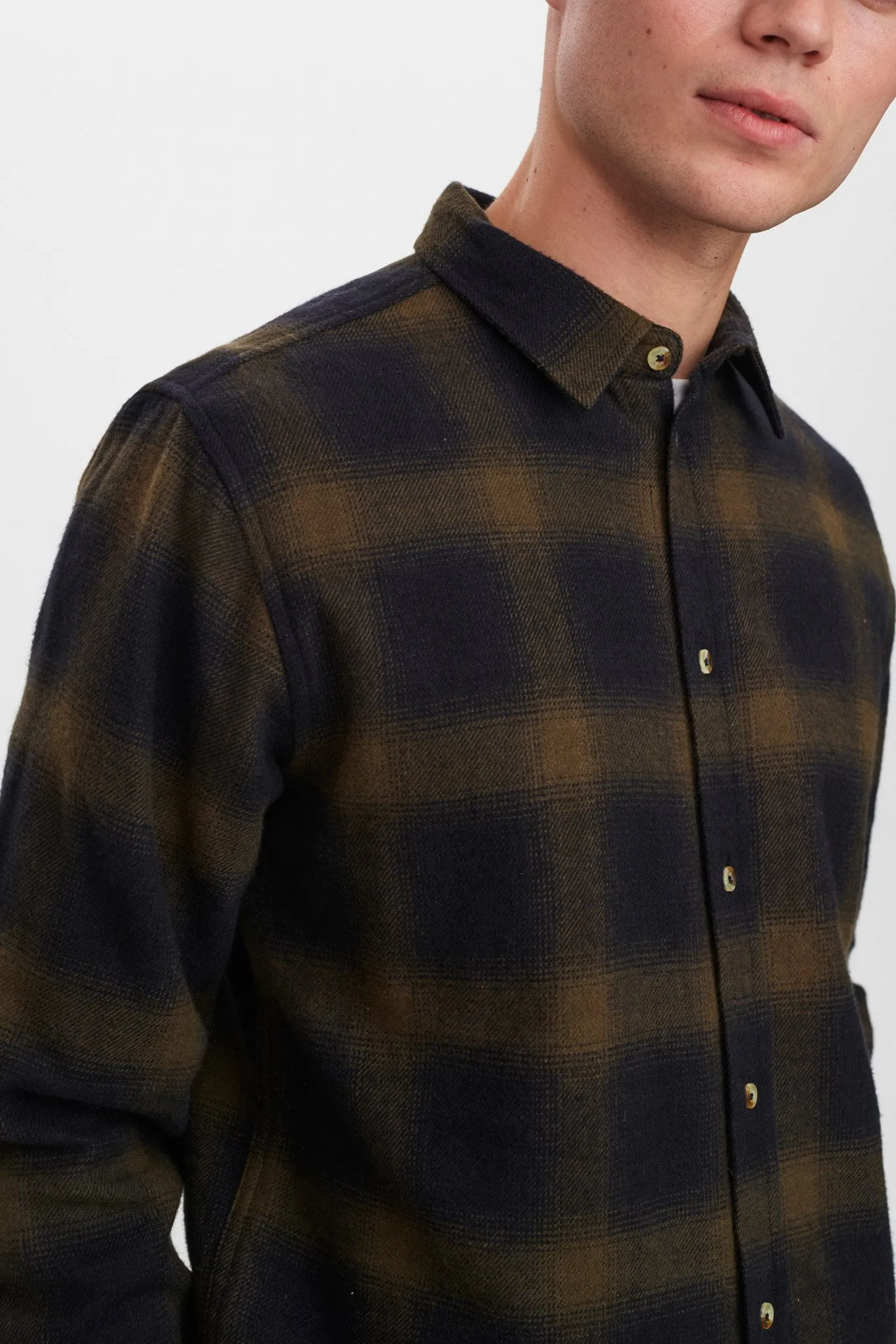 AKKONRAD BRUSHED CHECK SHIRT - Caviar