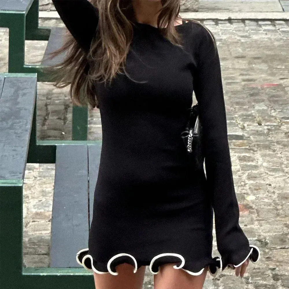 Alaia | Chic Fitted Dress