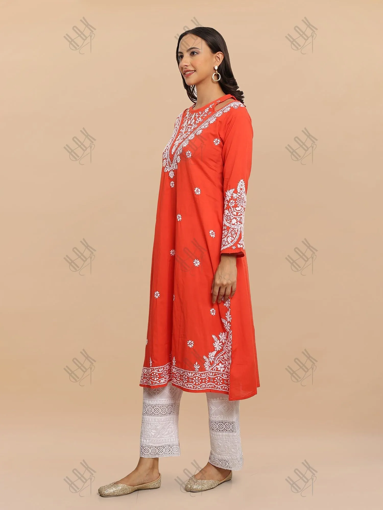 Antara in Saba Chikankari Long kurta in cotton - Red