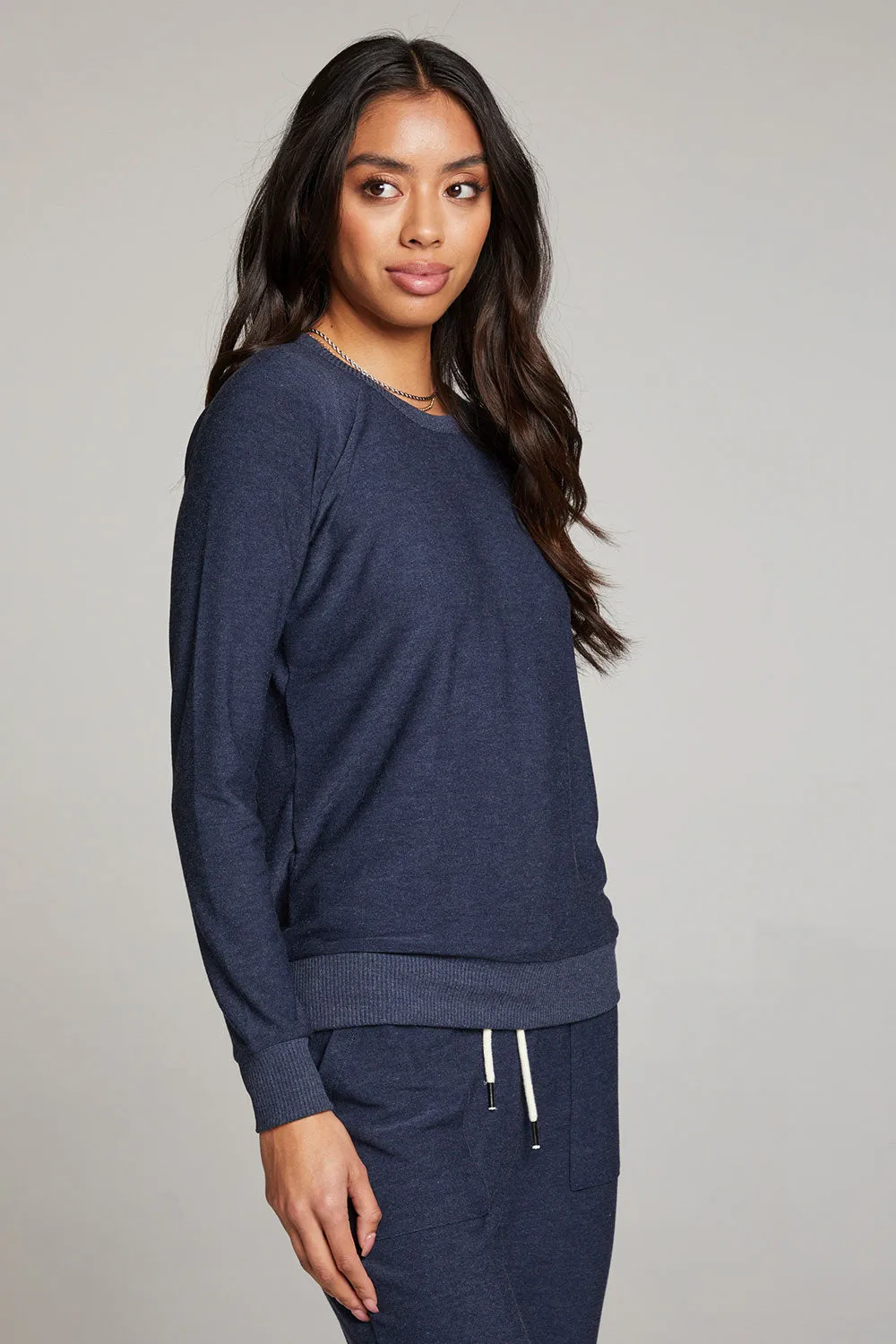 Canopy Long Sleeve Raglan Pullover