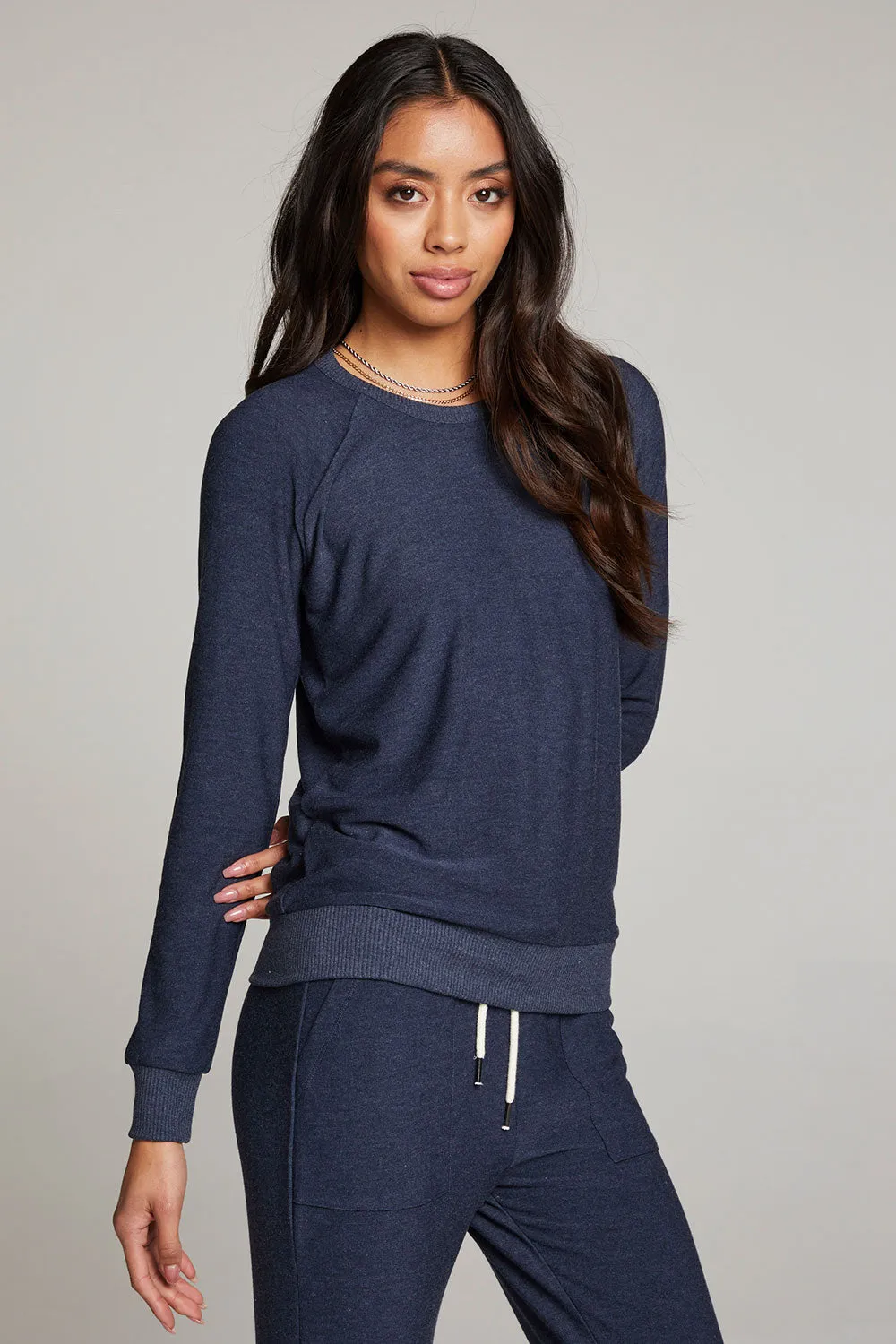 Canopy Long Sleeve Raglan Pullover