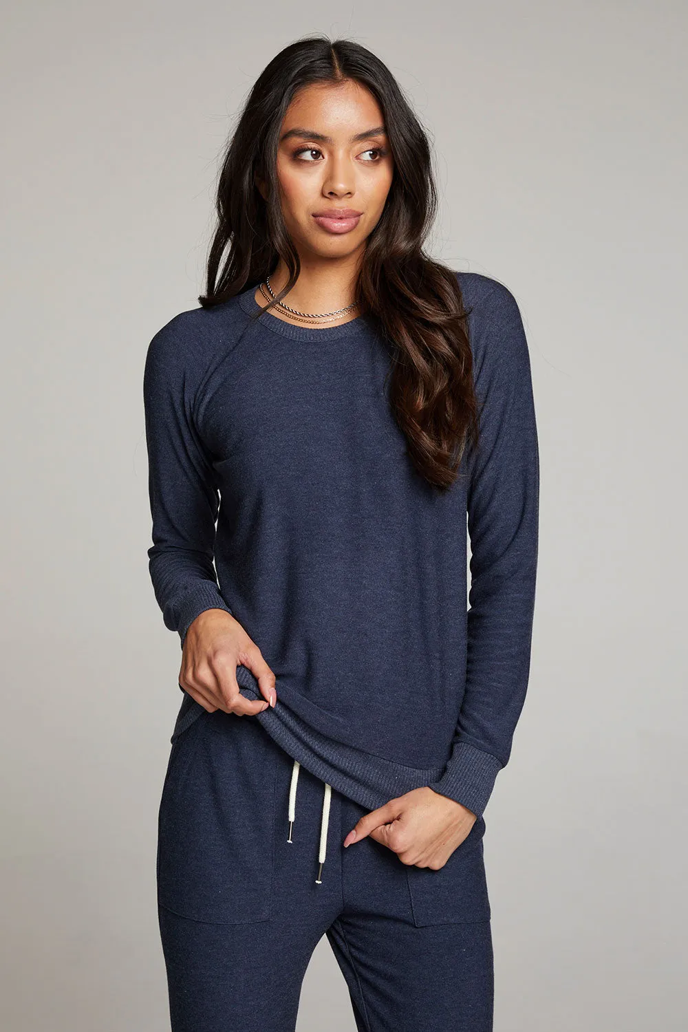 Canopy Long Sleeve Raglan Pullover