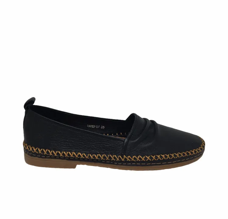 Django & Juliette Vaden Leather Slip On ~ Black ~ Tan