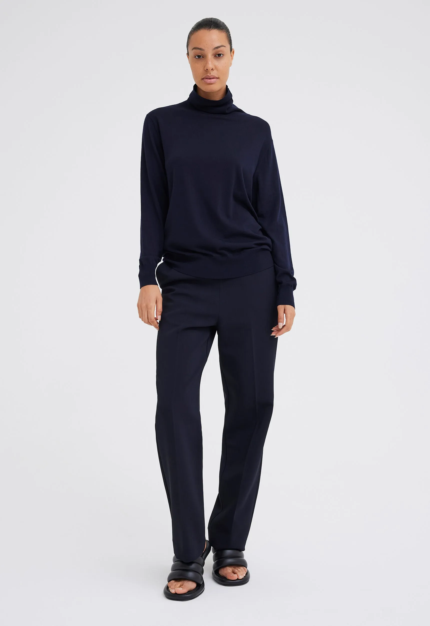 Enzo Italian Crepe Pant - Navy