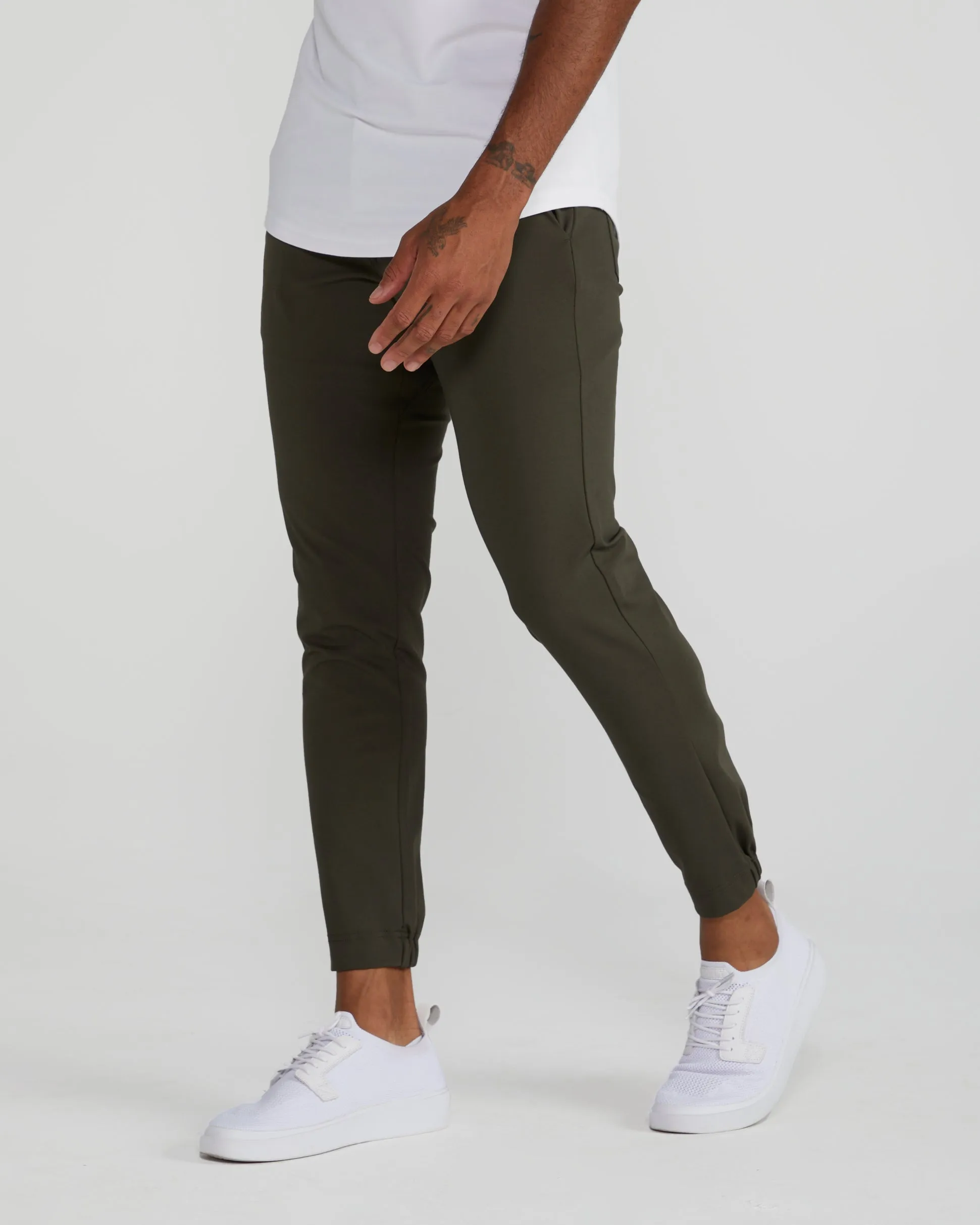 Everyday Jogger Pant <!-- Size 32 -->