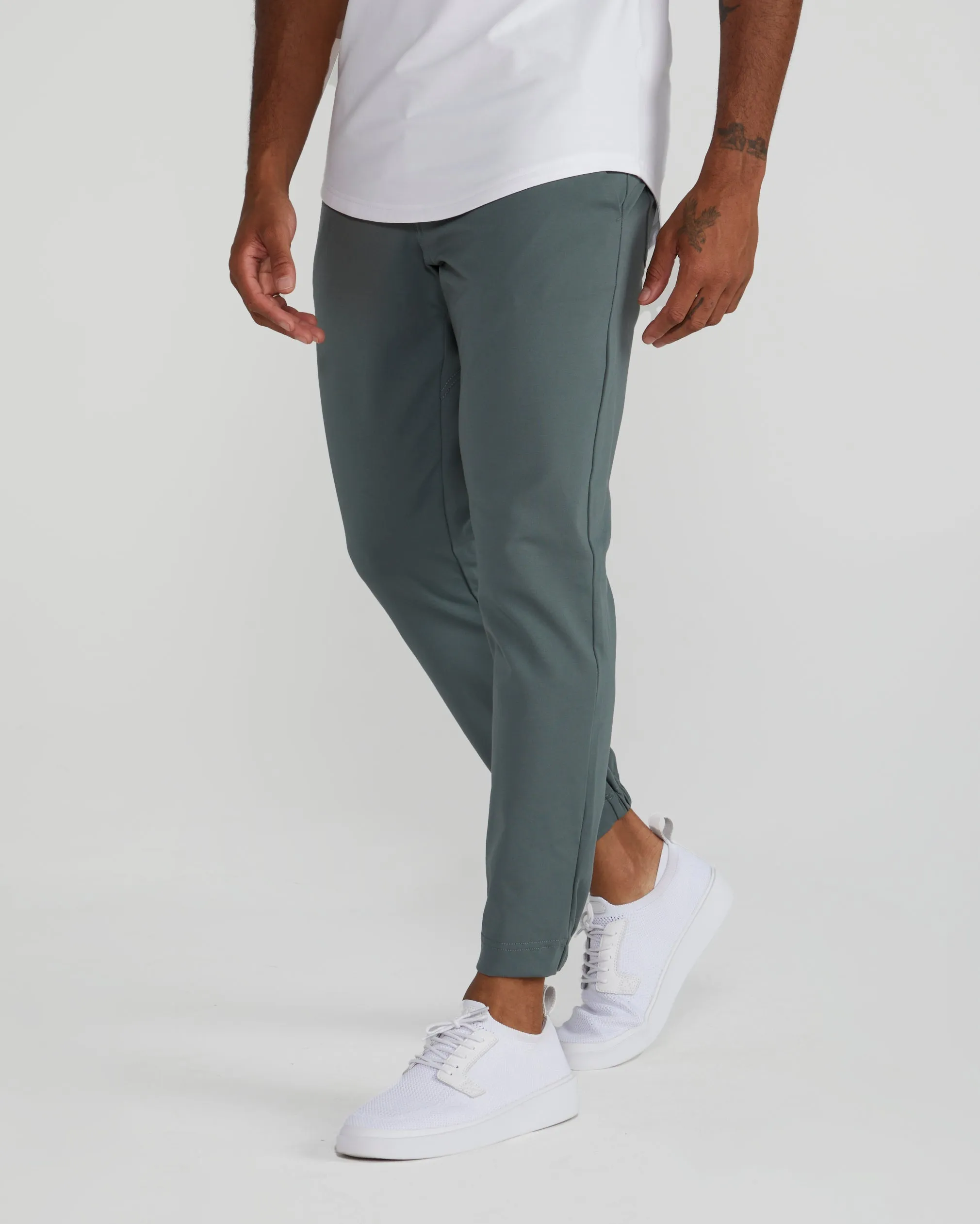 Everyday Jogger Pant <!-- Size 32 -->