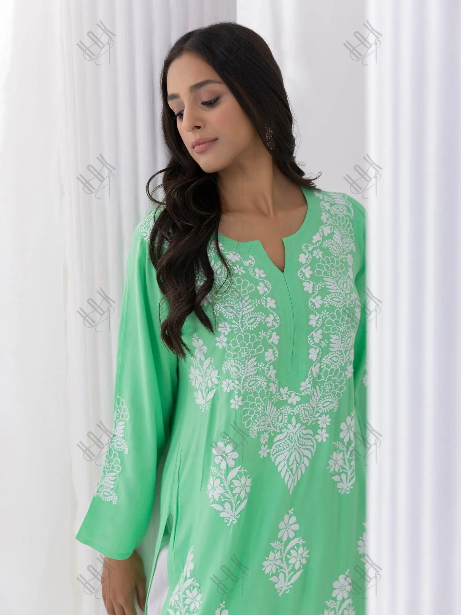 Fizaa Hand Embroidered Chikankari Kurta in Sea Green