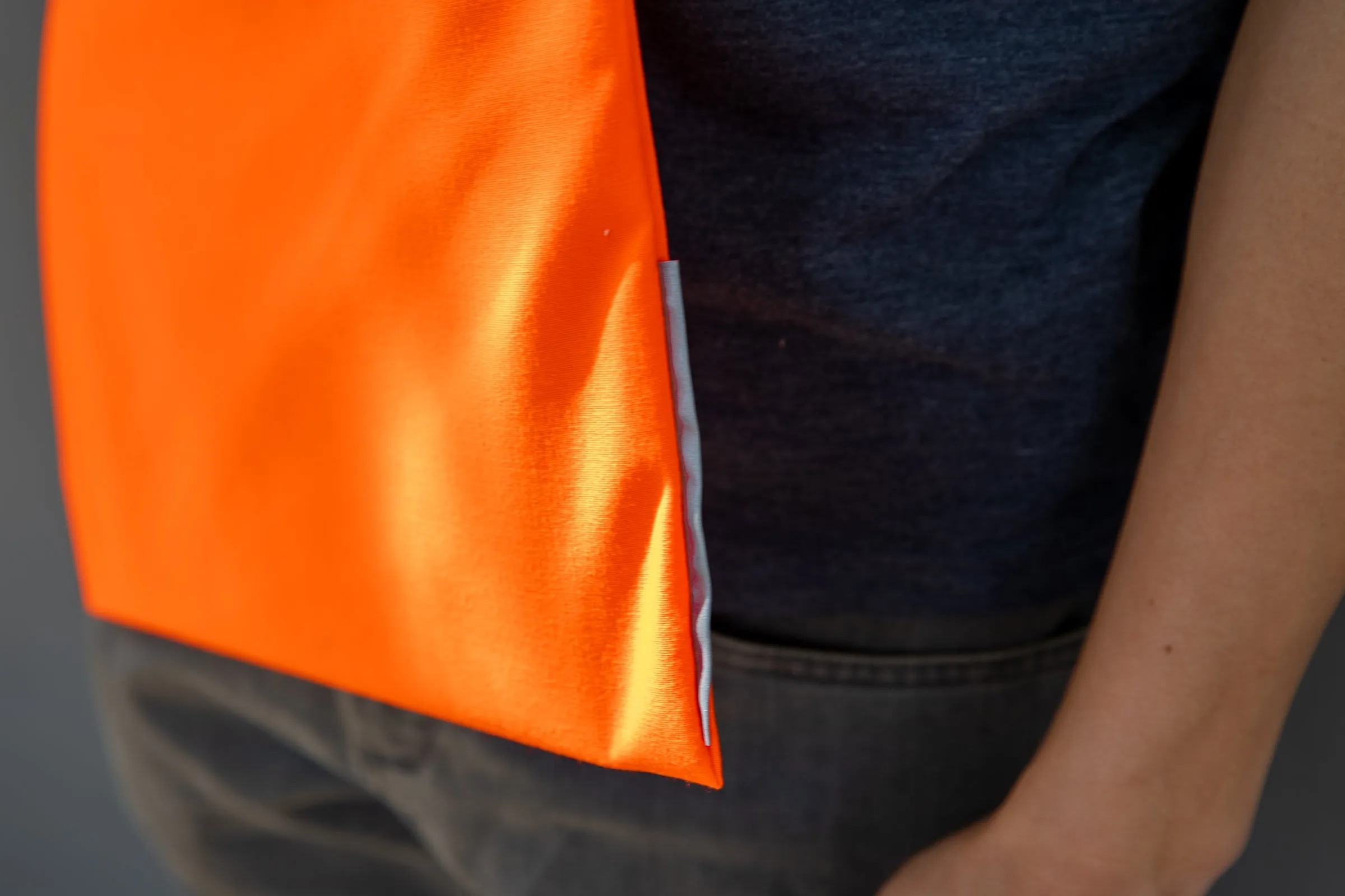 fluorescent orange MUSETTE