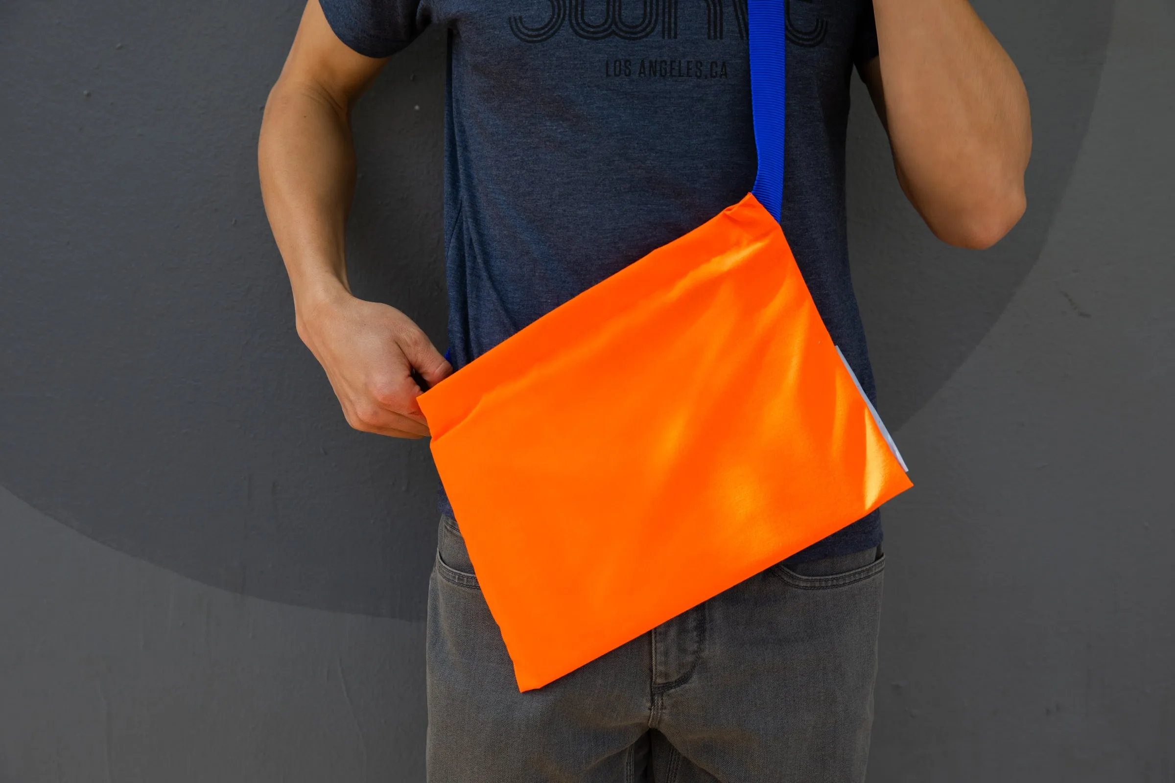 fluorescent orange MUSETTE