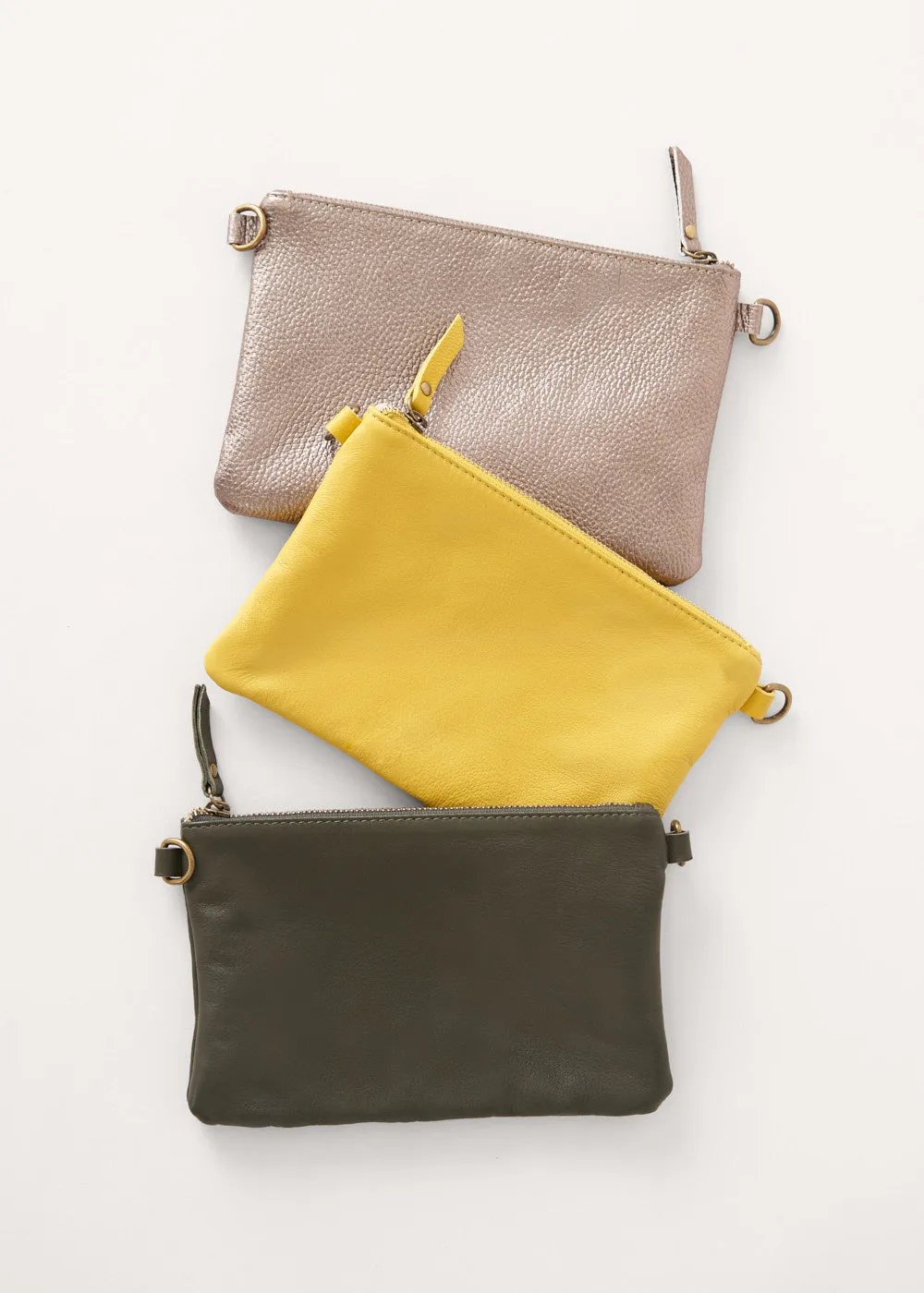 JODY LEATHER CLUTCH BAG - KHAKI