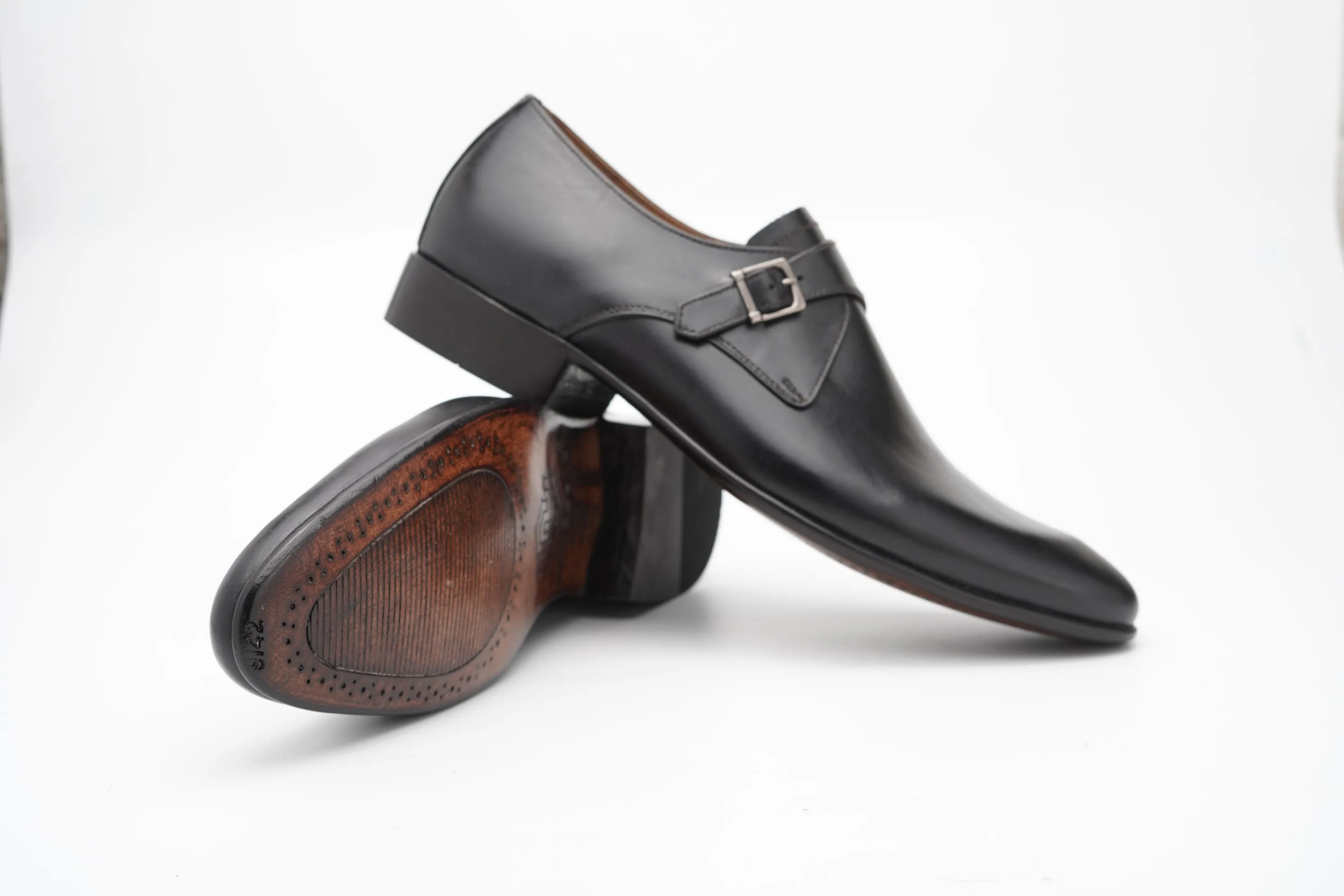 Real handmade Single buckle monk Strap in Black Made of full grain Aniline leather