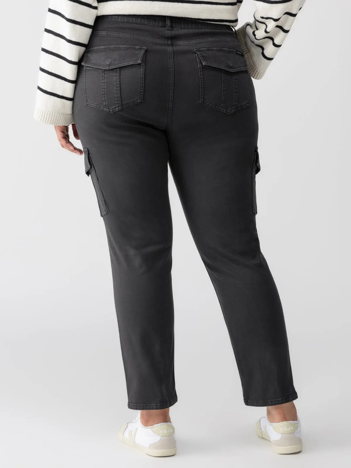 Sculpted Hayden Cargo Standard Rise Pant Black Inclusive Collection