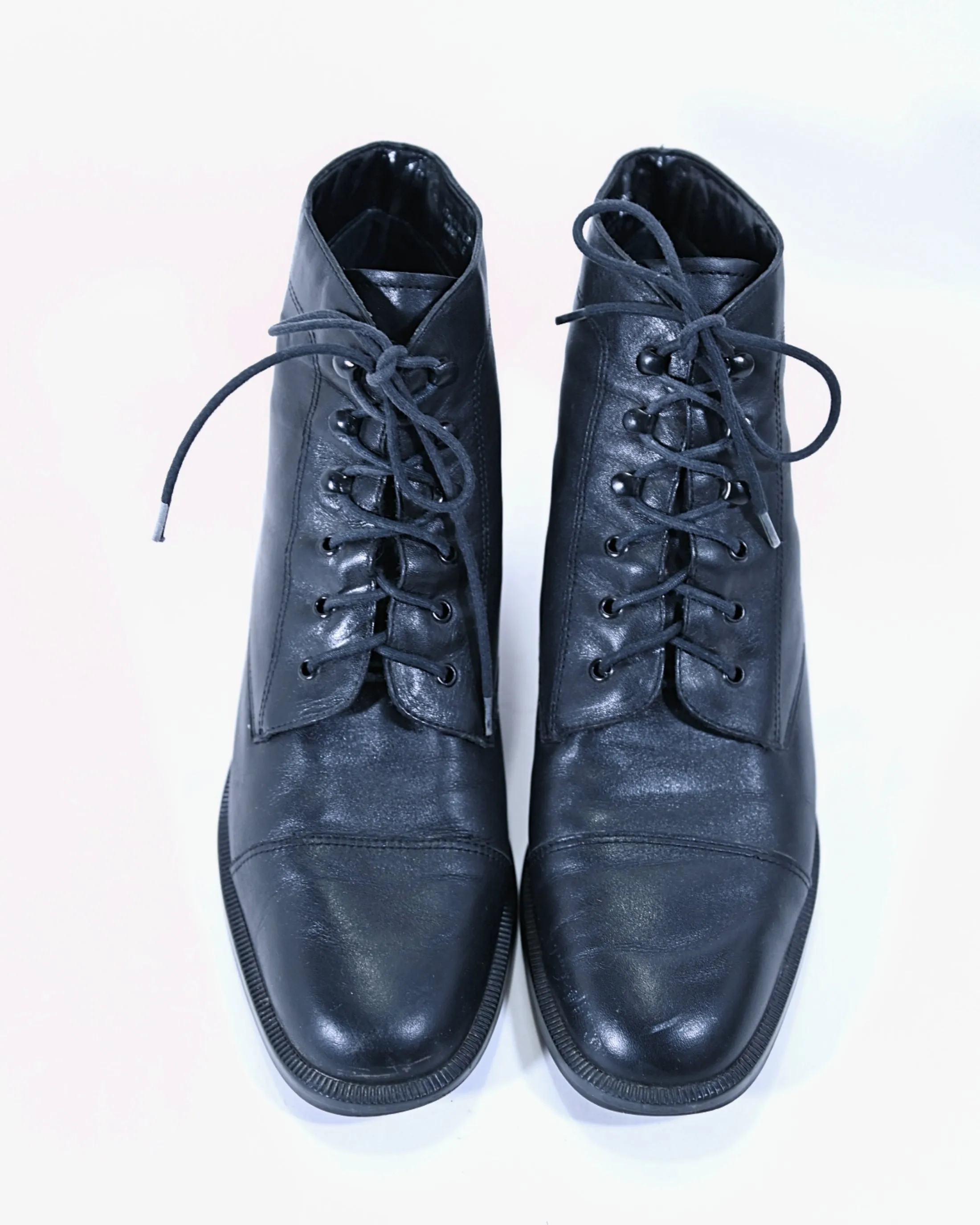 SOLD Vintage Black Leather Lace Up Granny Grunge Boots, Enzo Angiolini 8M