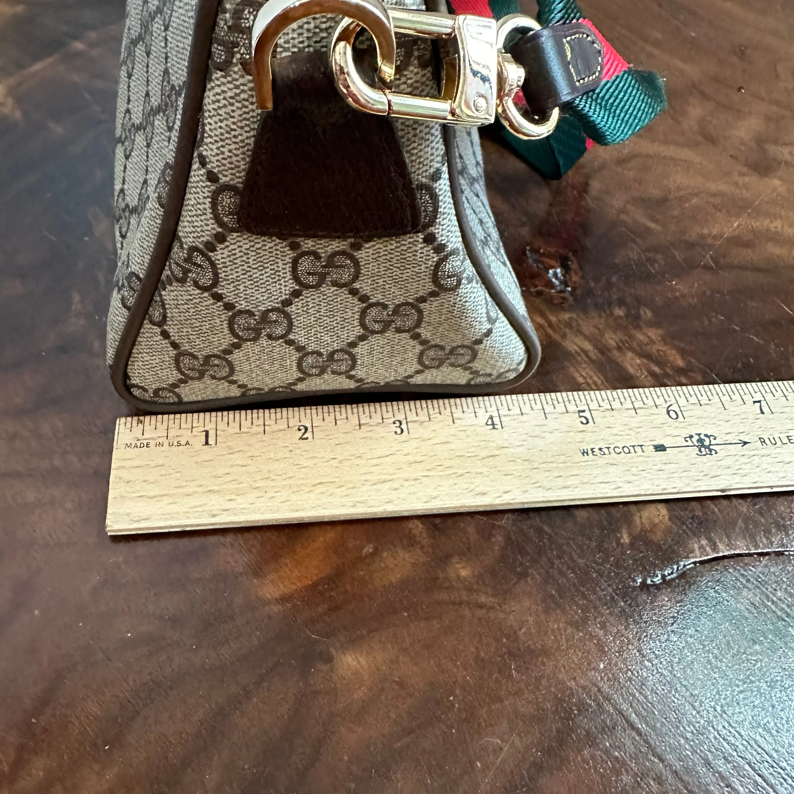 The Junco - Vintage Gucci (GG) Crossbody Bag