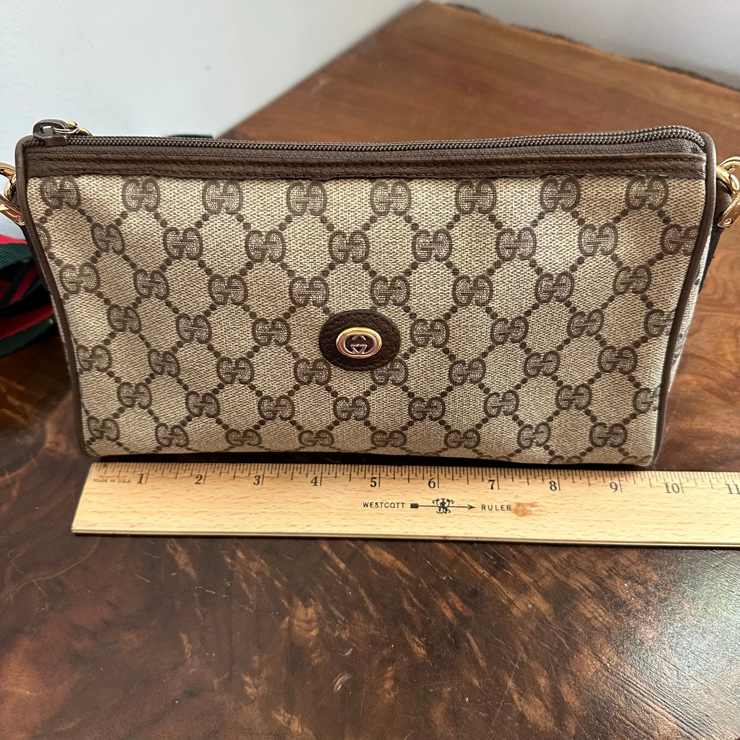 The Junco - Vintage Gucci (GG) Crossbody Bag