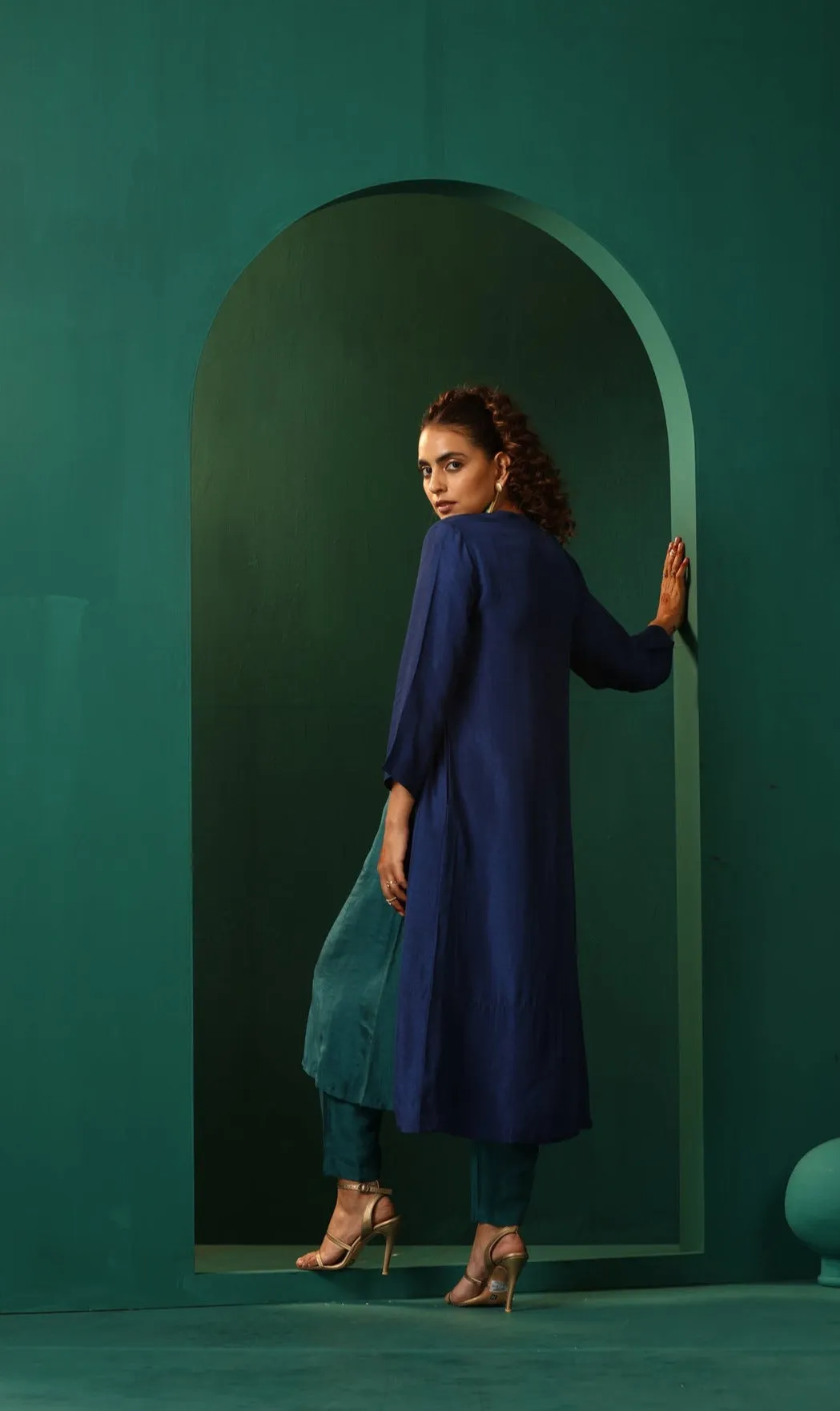 trueBrowns Blue Teal Silk Kurta Jacket Set